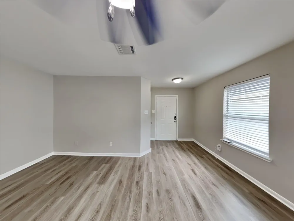 7711 Cypress Edge Drive Cypress, TX 77433
