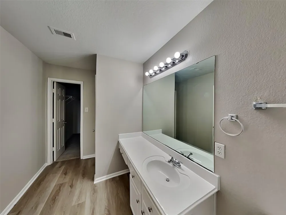 7711 Cypress Edge Drive Cypress, TX 77433