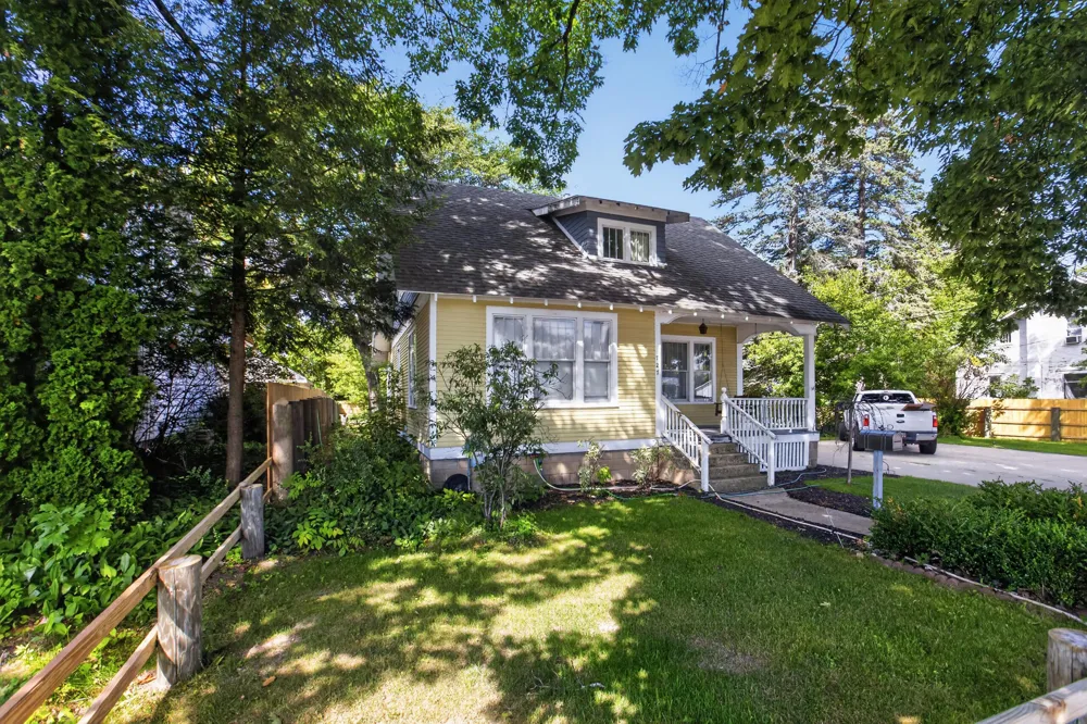 727 S Chestnut Street Reed City, MI 49677
