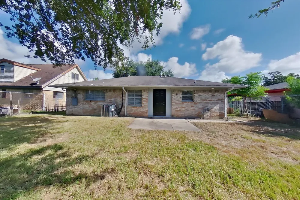 4427 Oakside Drive Houston, TX 77053