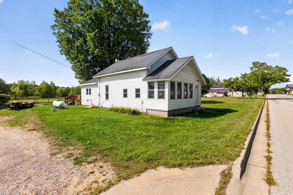 8429 U.S. 10 Chase, MI 49623