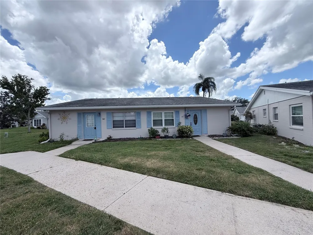 402 DORCHESTER PLACE #44 Sun City Center, FL 33573
