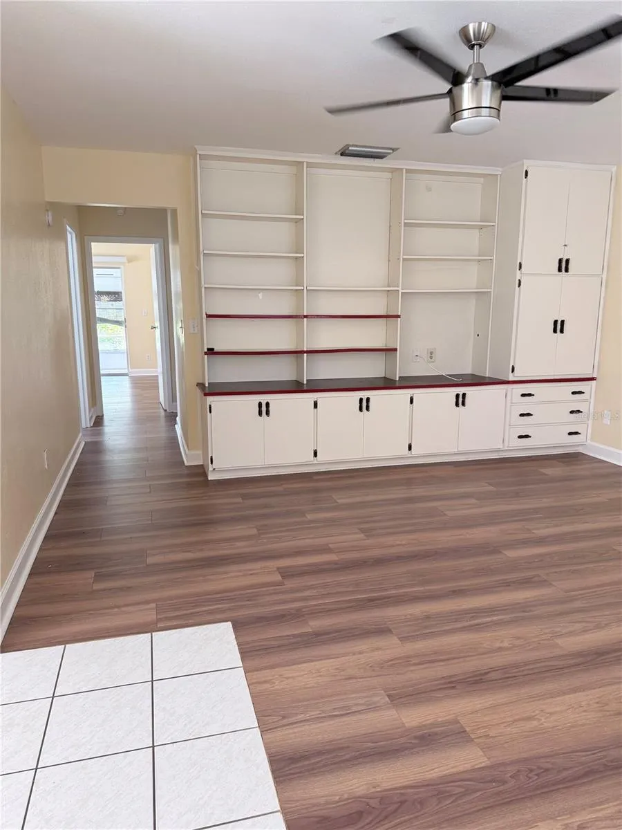 402 DORCHESTER PLACE #44 Sun City Center, FL 33573