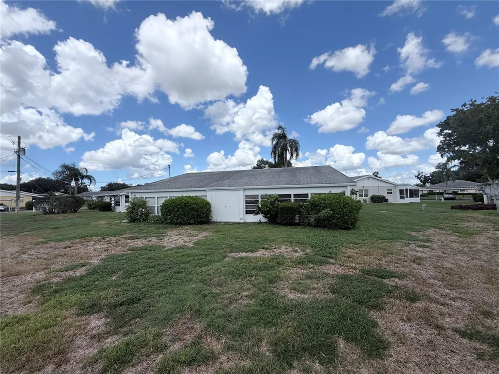 402 DORCHESTER PLACE #44 Sun City Center, FL 33573