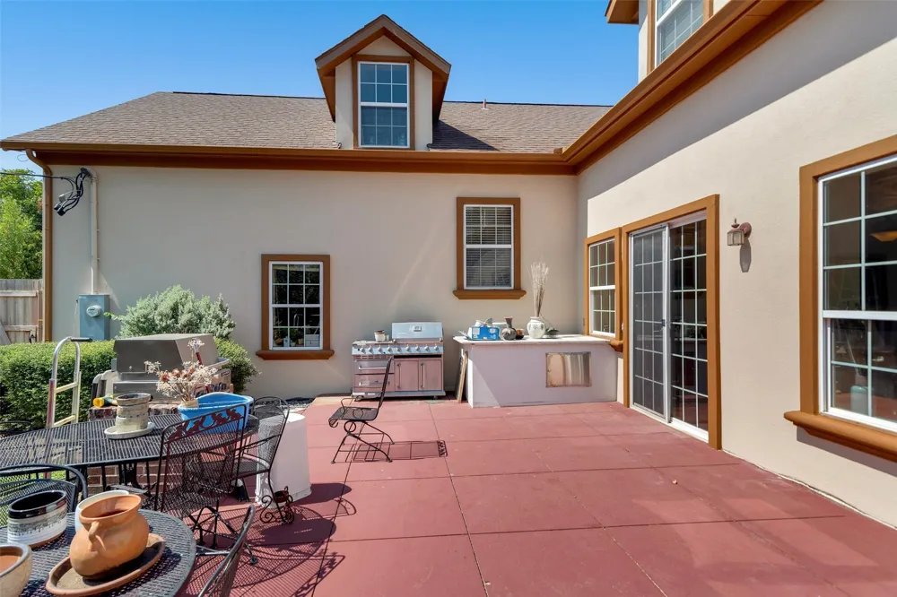2720 Oates Drive Mesquite, TX 75150