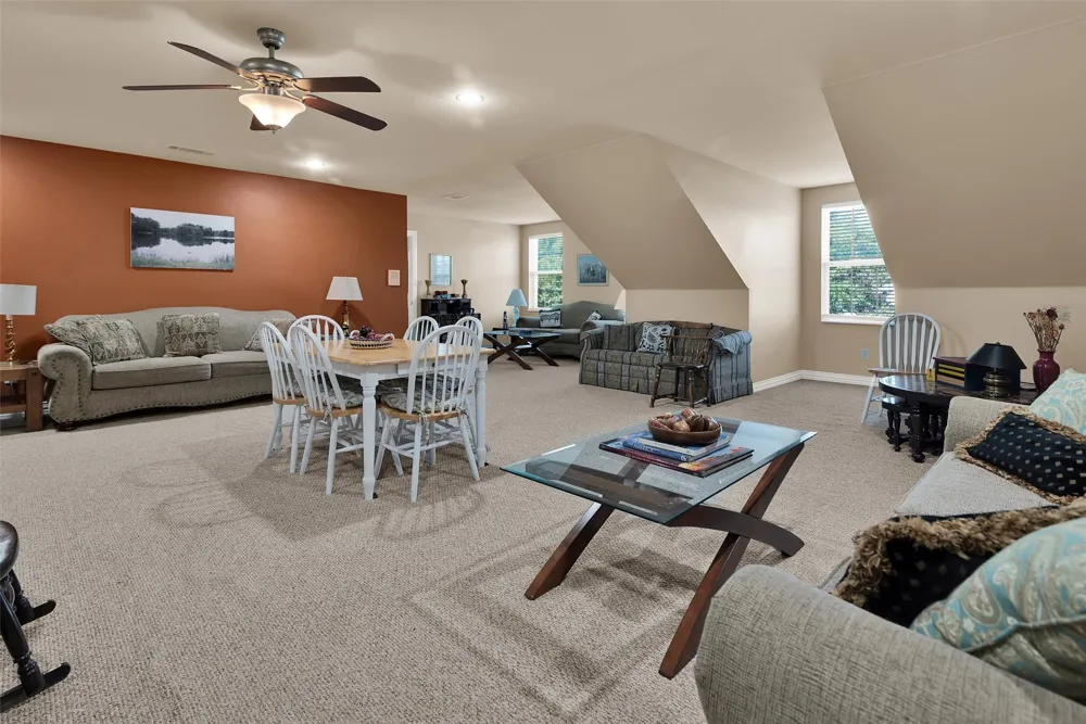 2720 Oates Drive Mesquite, TX 75150