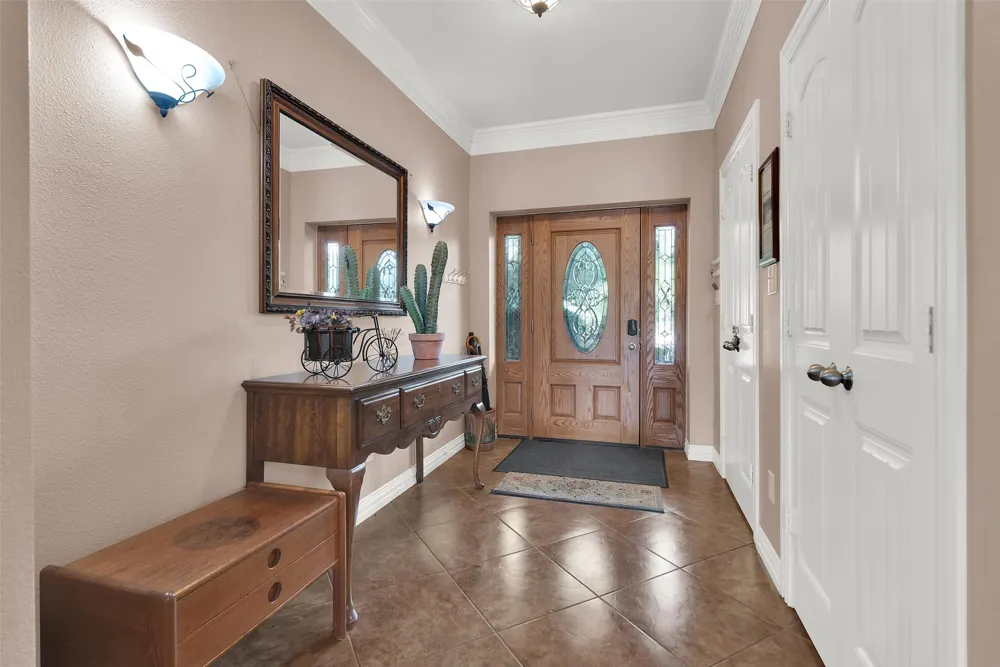 2720 Oates Drive Mesquite, TX 75150