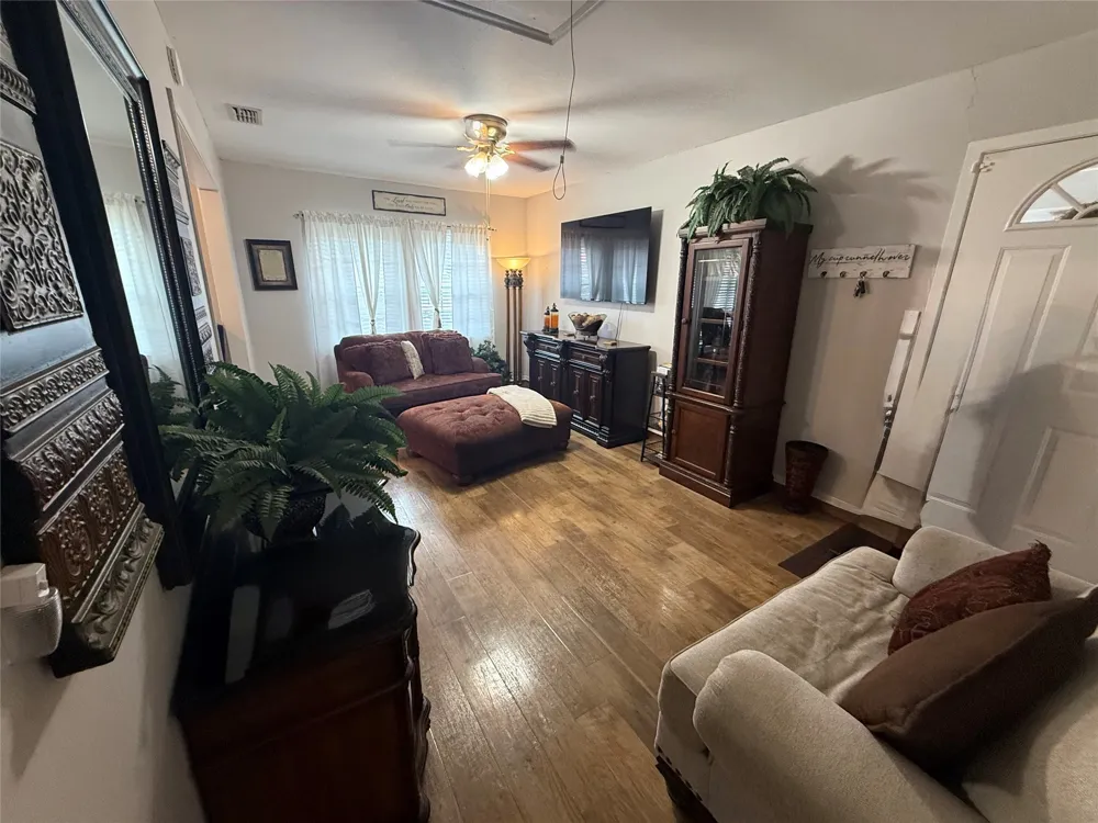 2500 Melrose Bossier City, LA 71111