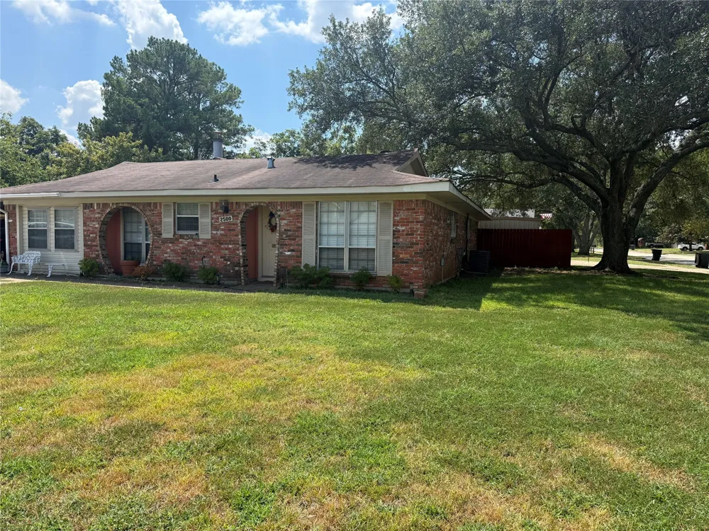 2500 Melrose Bossier City, LA 71111