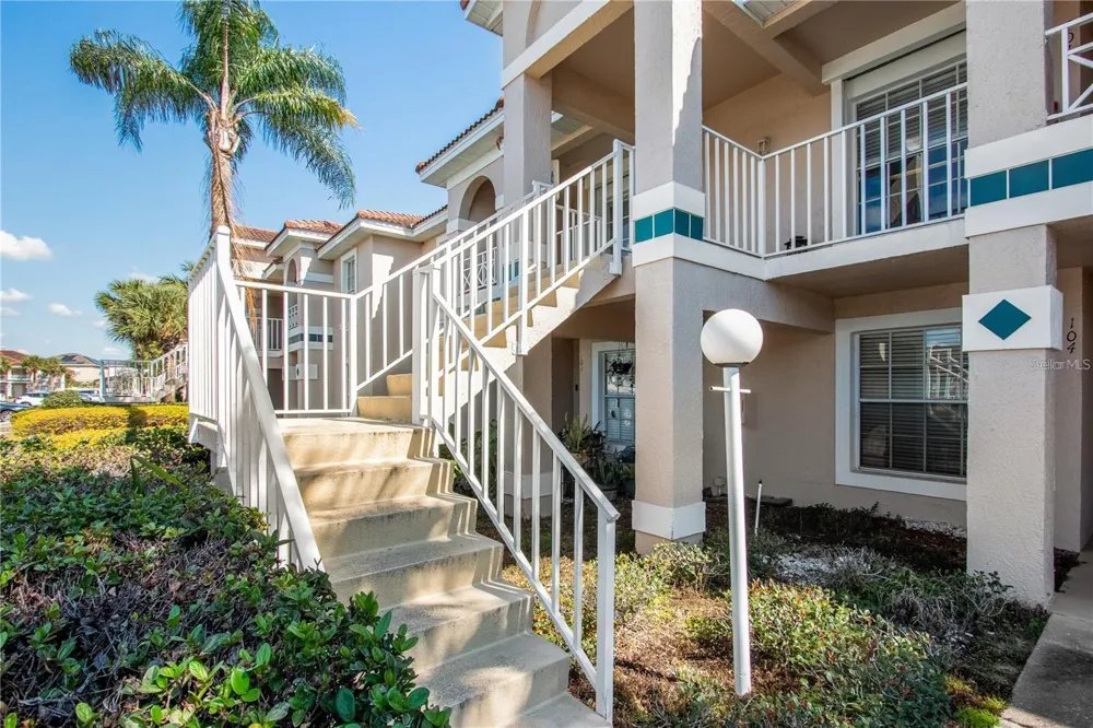 13829 TIMBERLAND DRIVE #204 Orlando, FL 32824