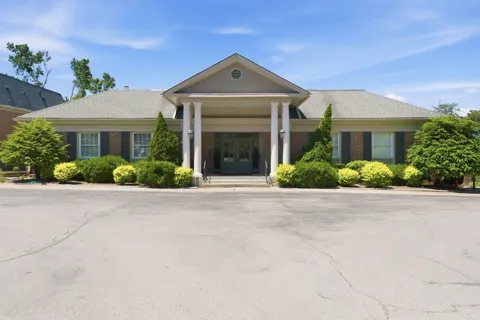 4500 Post Rd #4