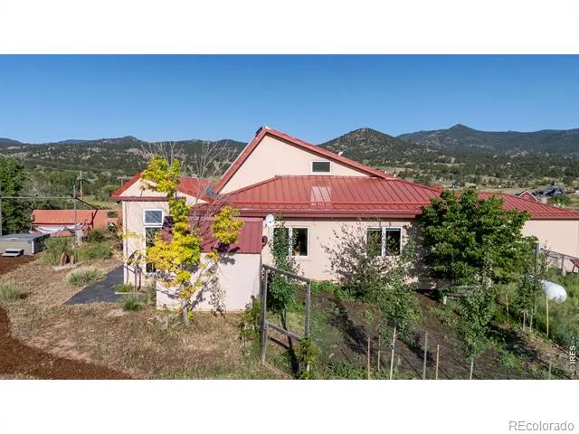108 Lonestar Road Lyons, CO 80540