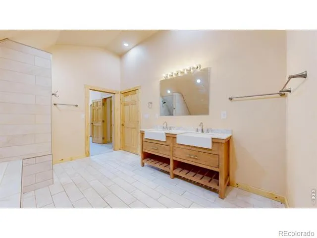 598 Taylor Road Lyons, CO 80540