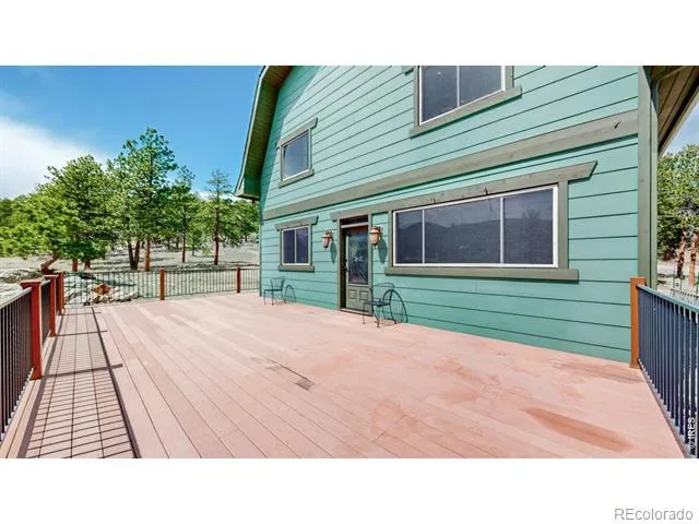 598 Taylor Road Lyons, CO 80540