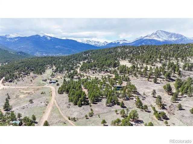 598 Taylor Road Lyons, CO 80540
