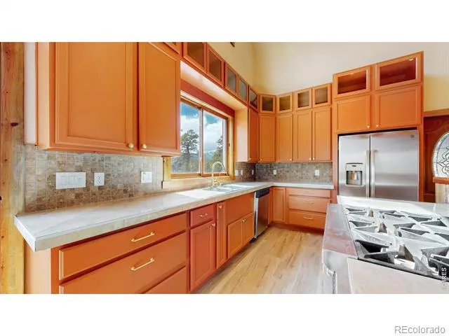 598 Taylor Road Lyons, CO 80540