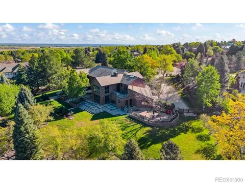 8414 Firethorn Court