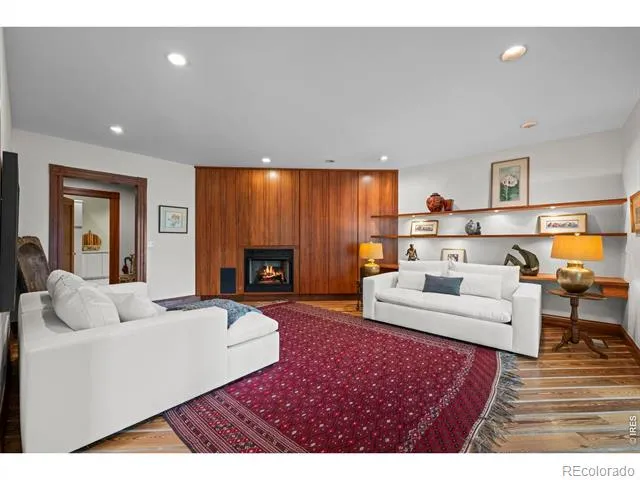 8414 Firethorn Court Niwot, CO 80503