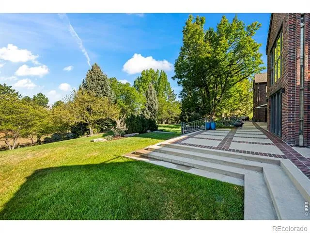 8414 Firethorn Court Niwot, CO 80503