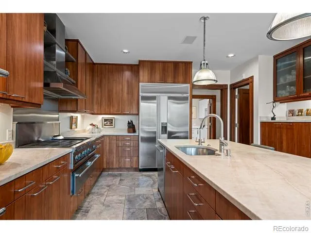 8414 Firethorn Court Niwot, CO 80503