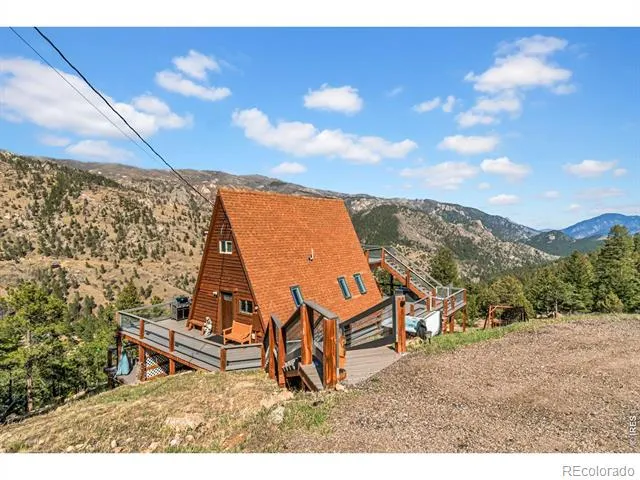 500 Bulwark Ridge Drive Glen Haven, CO 80532