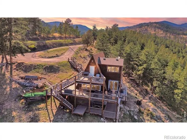 500 Bulwark Ridge Drive Glen Haven, CO 80532