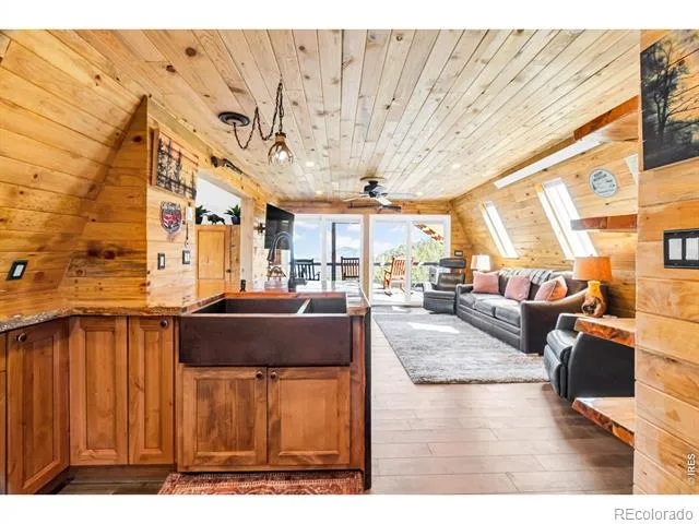 500 Bulwark Ridge Drive Glen Haven, CO 80532