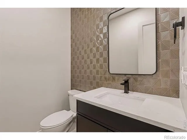 5276 Flora Way Arvada, CO 80002