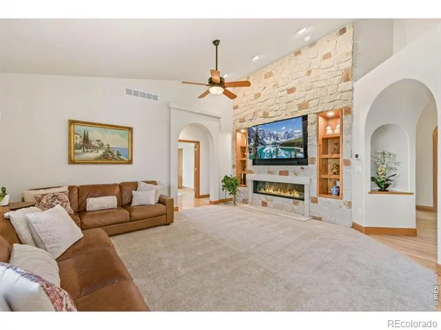 18115 Wagon Trail Mead, CO 80542