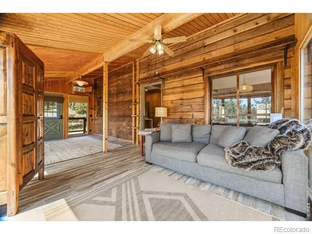 128 Elk Road Lyons, CO 80540