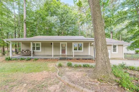 489 Pelican Circle
