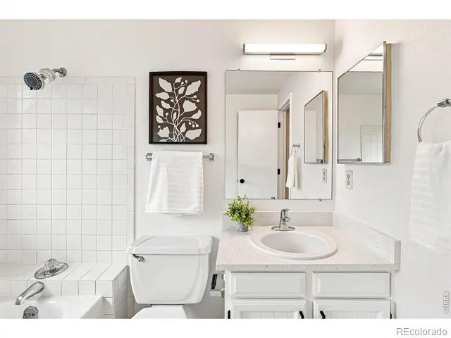 3839 Paseo del Prado Boulder, CO 80301