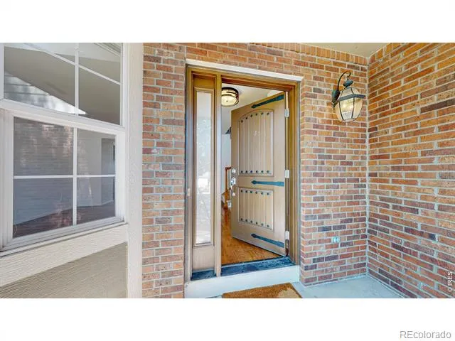 1619 Hemlock Way Broomfield, CO 80020