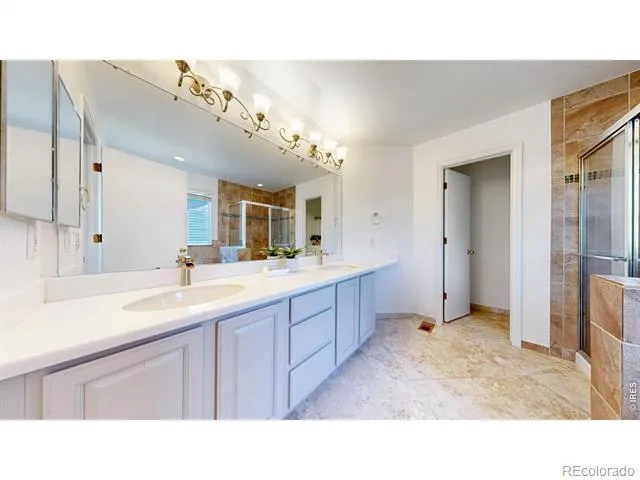 1619 Hemlock Way Broomfield, CO 80020