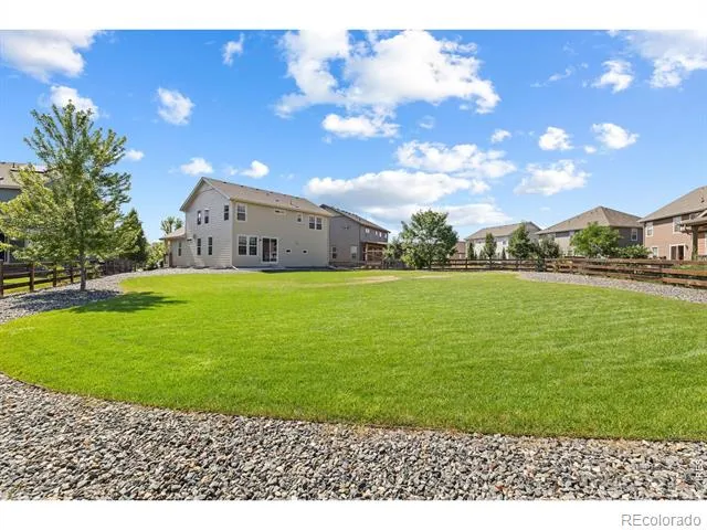 4532 Heatherhill Court Longmont, CO 80503