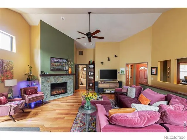 8036 James Court Niwot, CO 80503