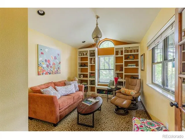 8036 James Court Niwot, CO 80503