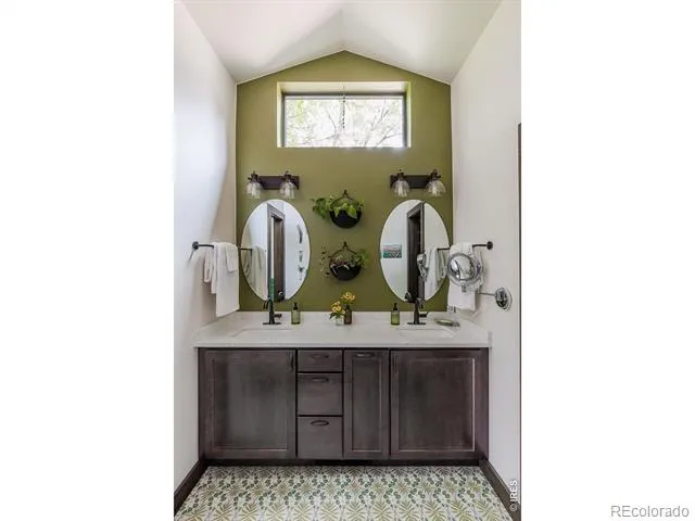 8036 James Court Niwot, CO 80503