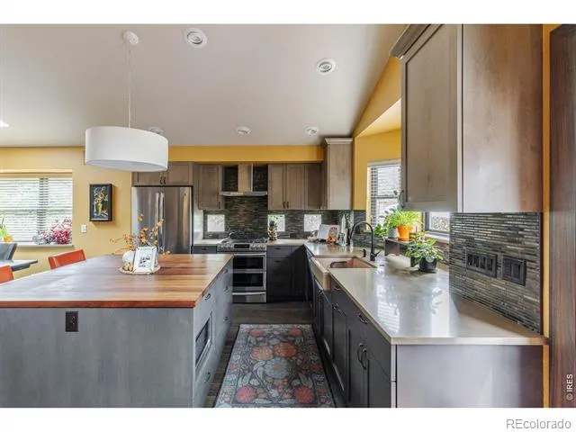 8036 James Court Niwot, CO 80503