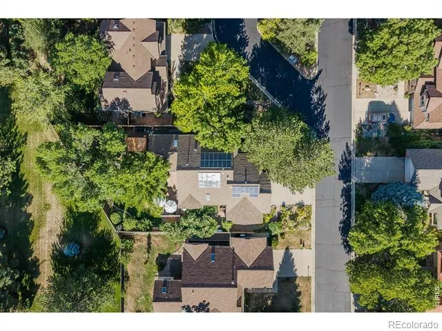 8036 James Court Niwot, CO 80503