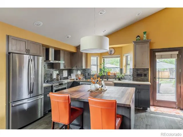 8036 James Court Niwot, CO 80503
