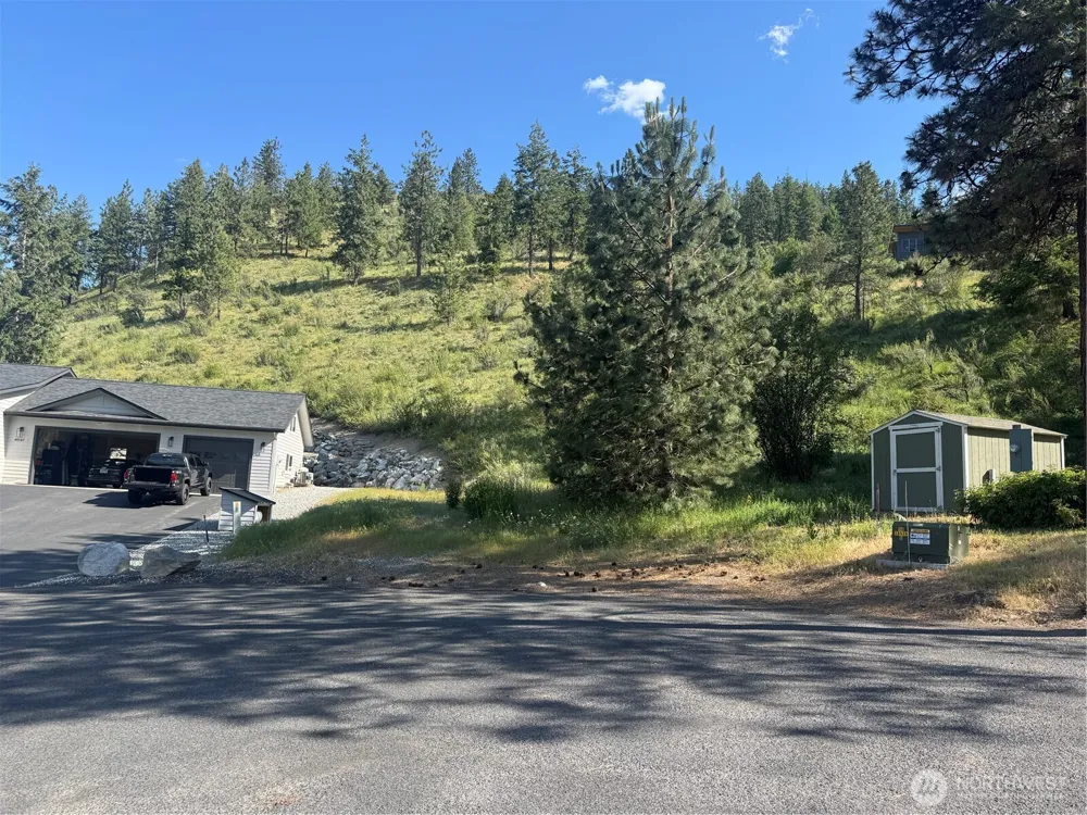 4057 Lakeview Place Chelan, WA 98816