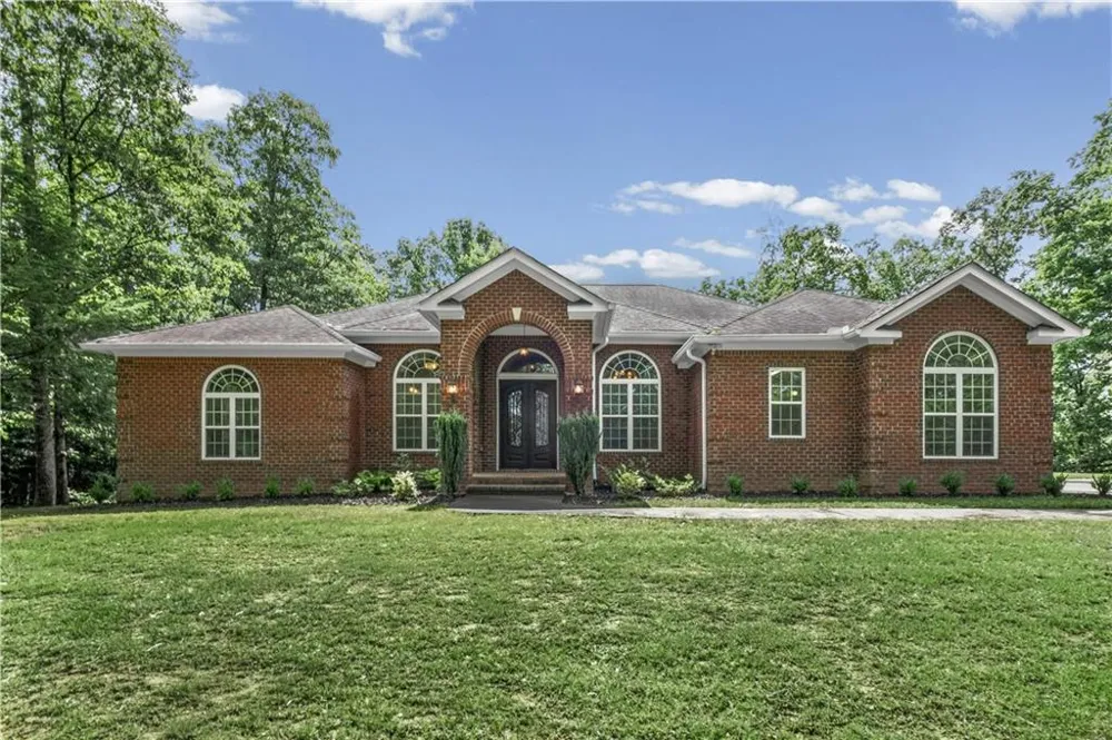 180 Cothran Road Dawsonville, GA 30534