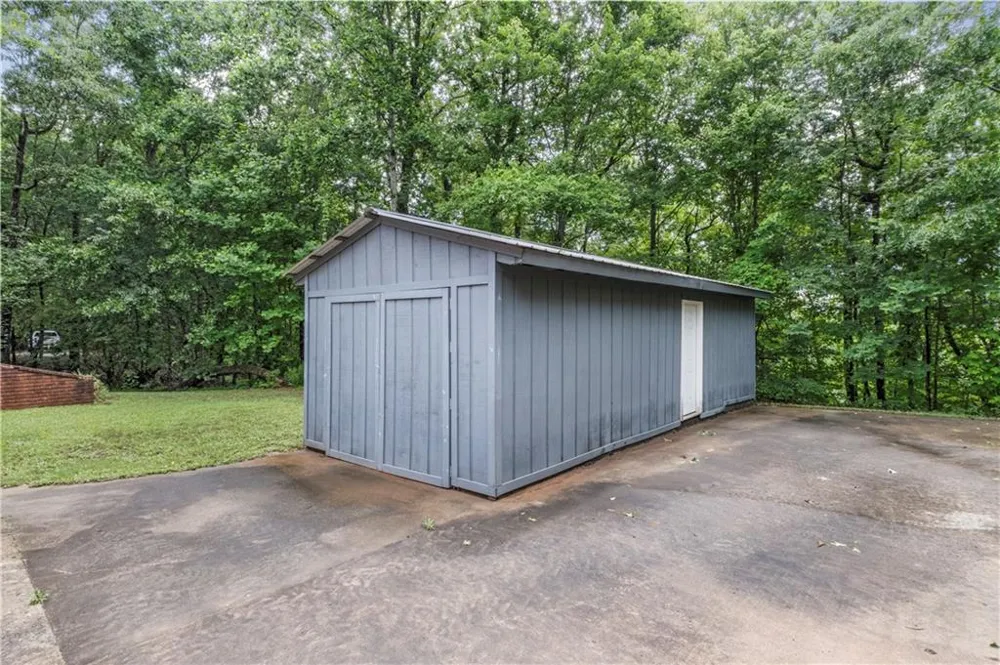 180 Cothran Road Dawsonville, GA 30534