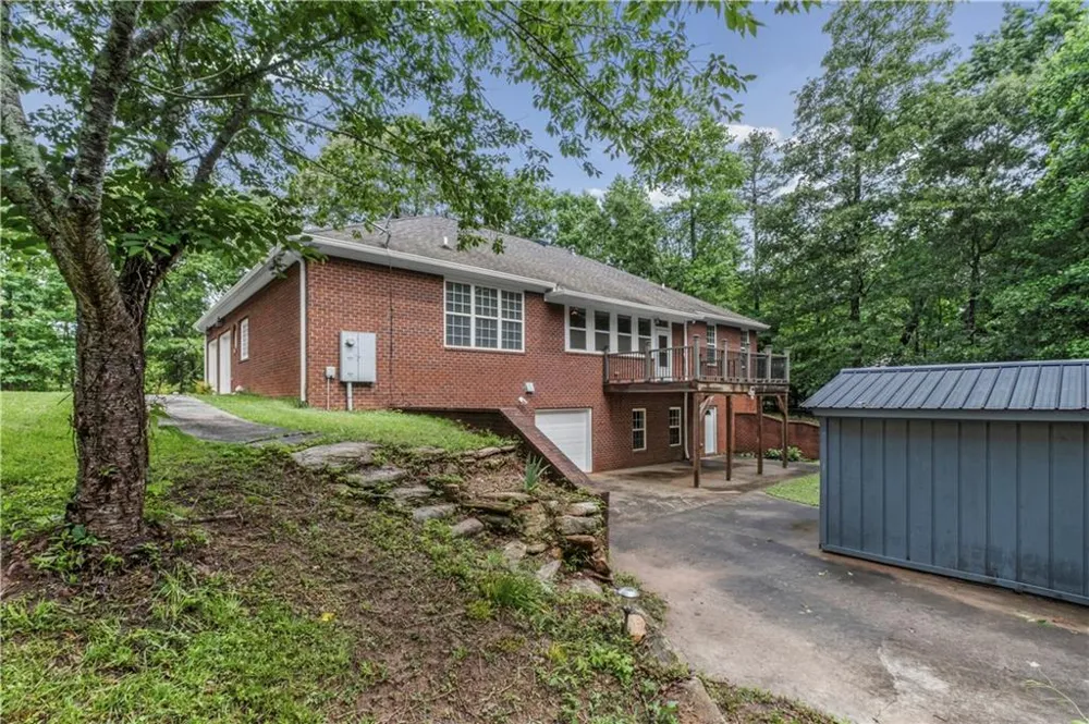 180 Cothran Road Dawsonville, GA 30534