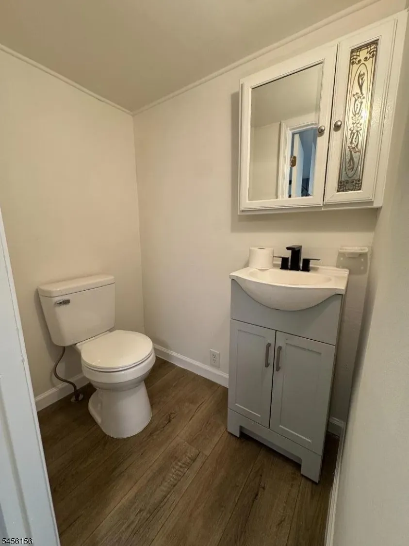 4504 Rudetown Rd Hardyston, NJ 07419