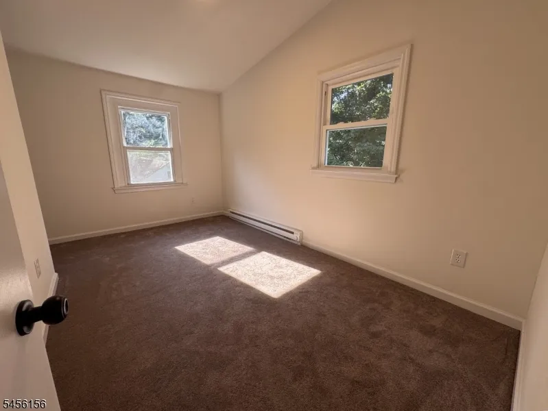 4504 Rudetown Rd Hardyston, NJ 07419