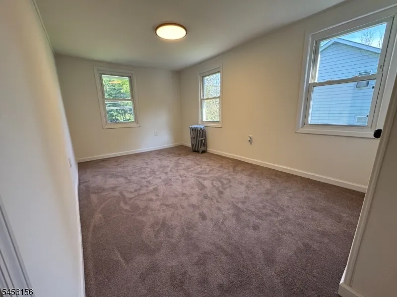 4504 Rudetown Rd Hardyston, NJ 07419