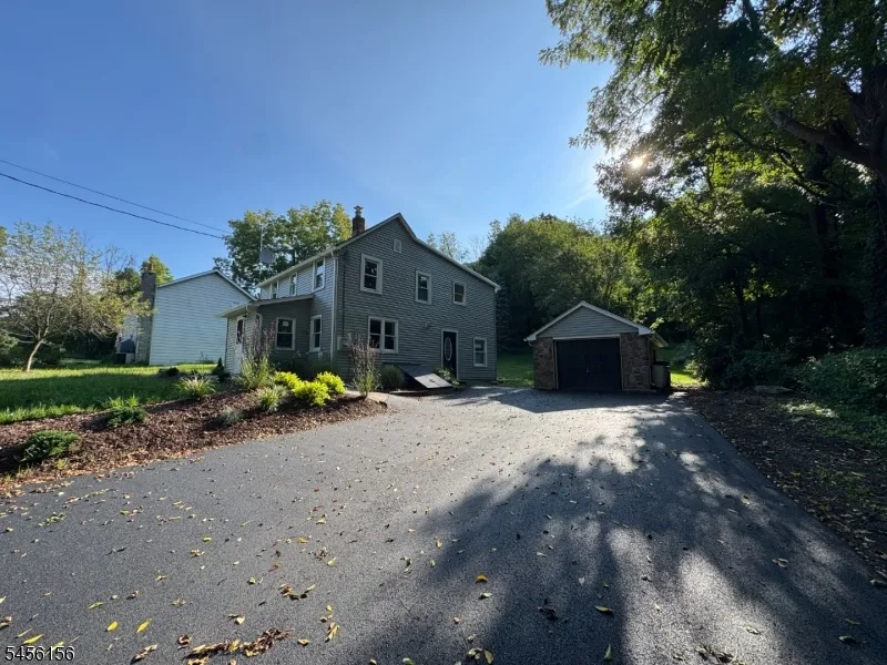 4504 Rudetown Rd Hardyston, NJ 07419