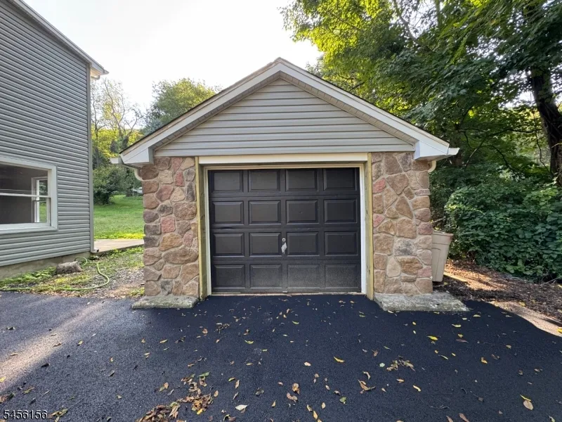 4504 Rudetown Rd Hardyston, NJ 07419